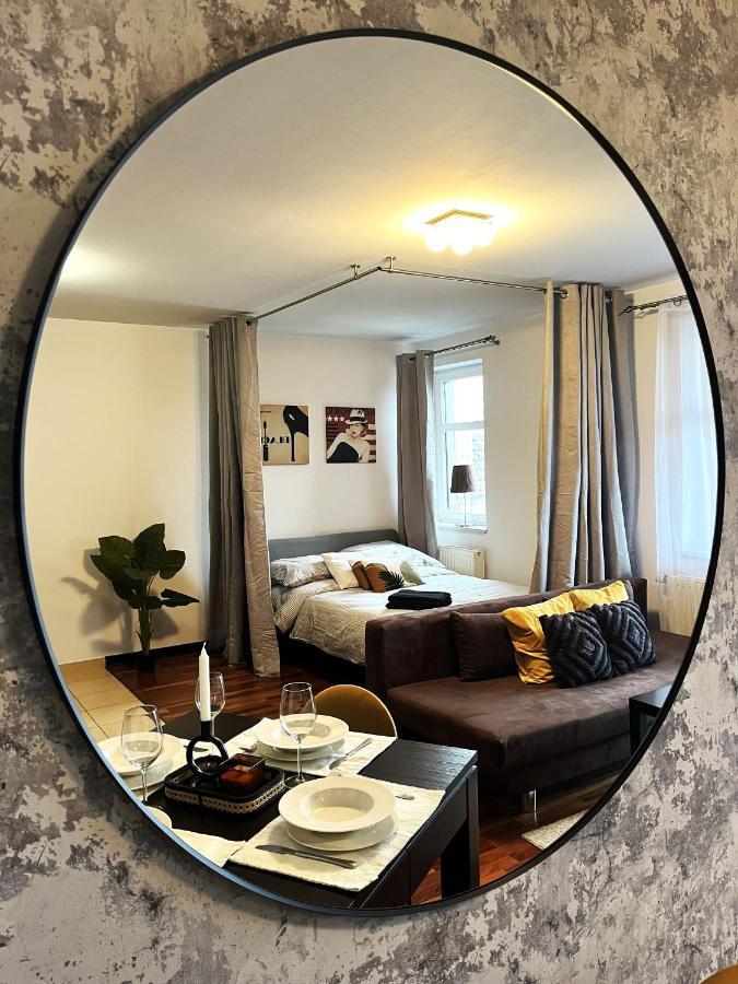 Jagielly Apartment ~ Self Check-In 24H ~ Parking & Lift Вроцлав Екстериор снимка