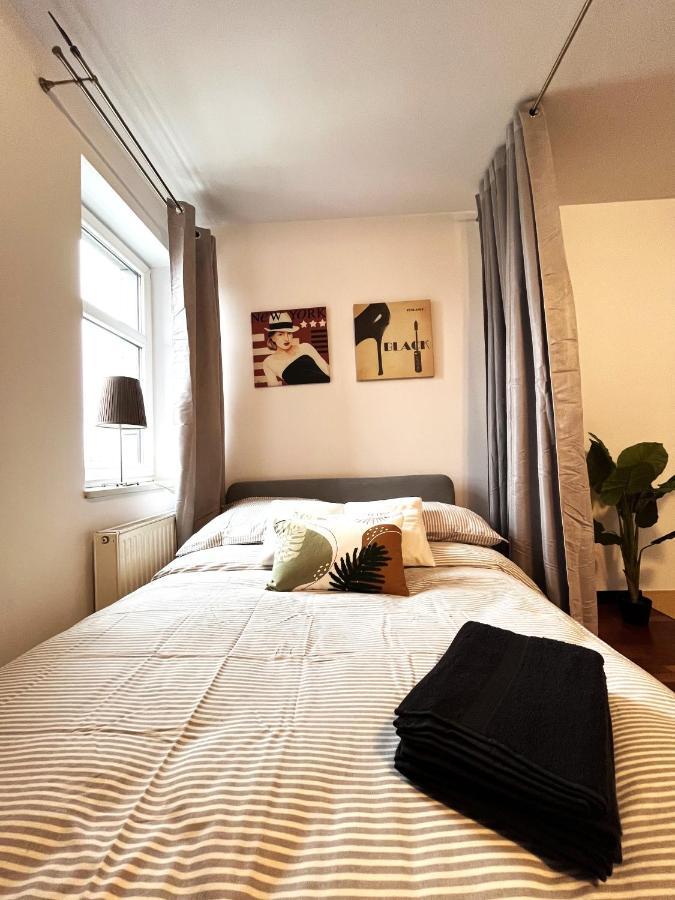 Jagielly Apartment ~ Self Check-In 24H ~ Parking & Lift Вроцлав Екстериор снимка