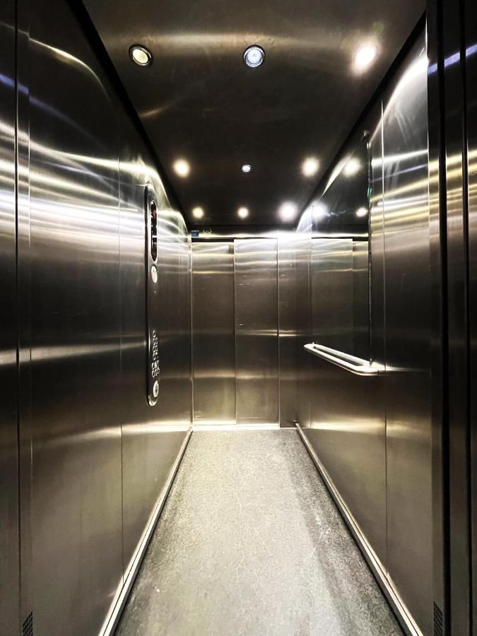 Jagielly Apartment ~ Self Check-In 24H ~ Parking & Lift Вроцлав Екстериор снимка