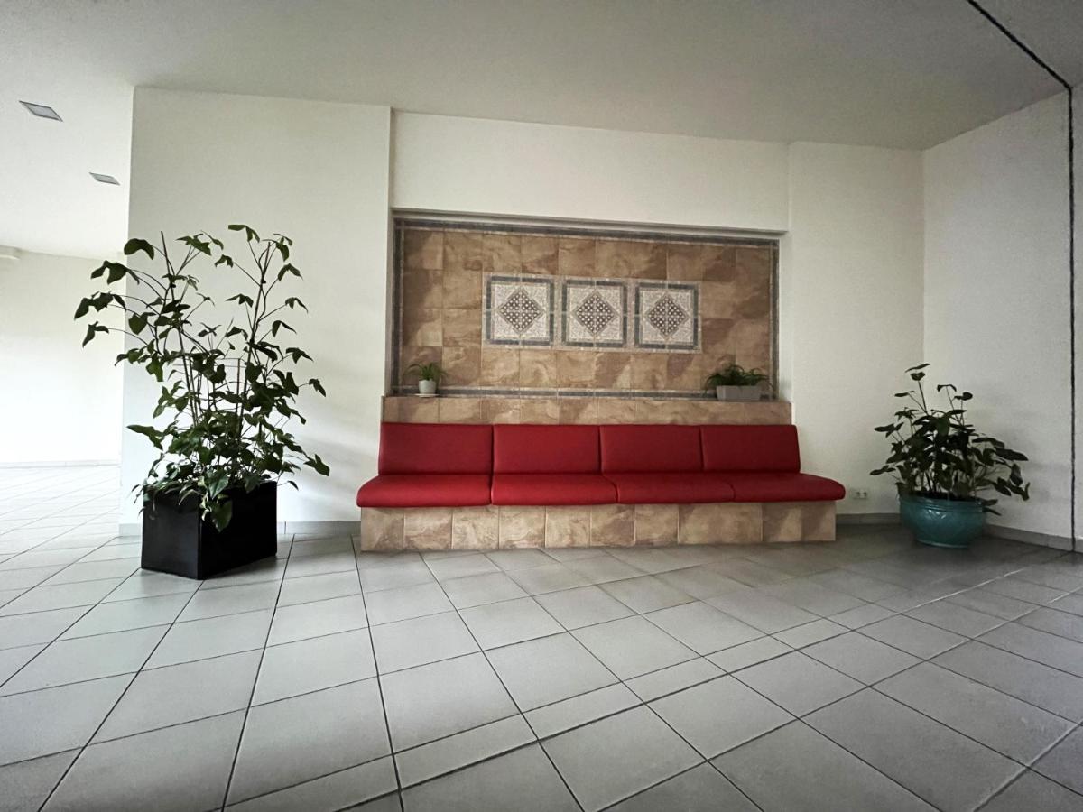 Jagielly Apartment ~ Self Check-In 24H ~ Parking & Lift Вроцлав Екстериор снимка